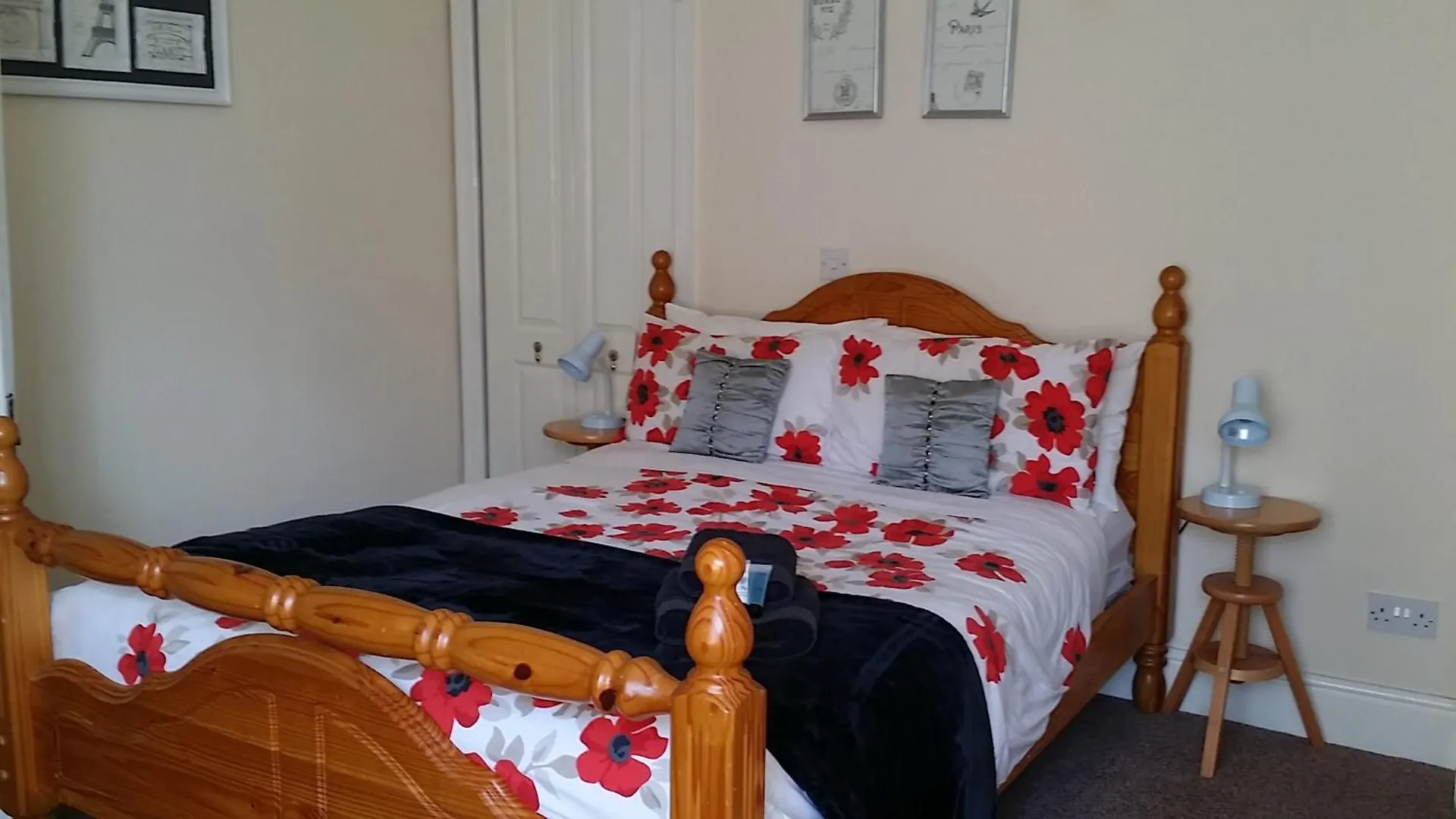 Lindores Bed And Breakfast Brighouse
